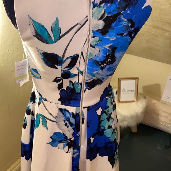 Danny & Nicole Sleeveless Floral Fit & Flare Dress - Picture 4 of 5